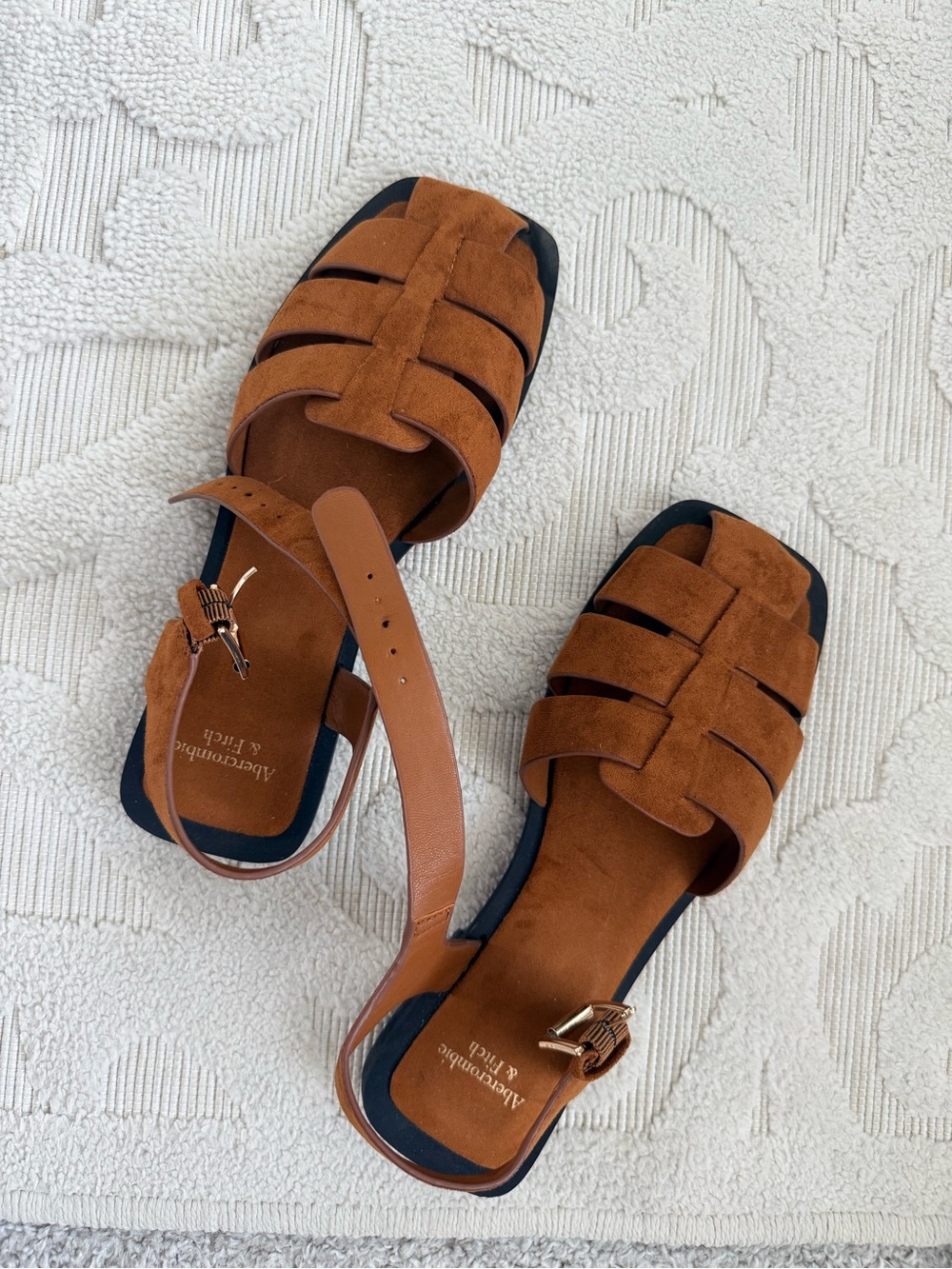 Abercrombie & Fitch Brown Suede Fisherman Sandals 7 - Picture 2 of 3